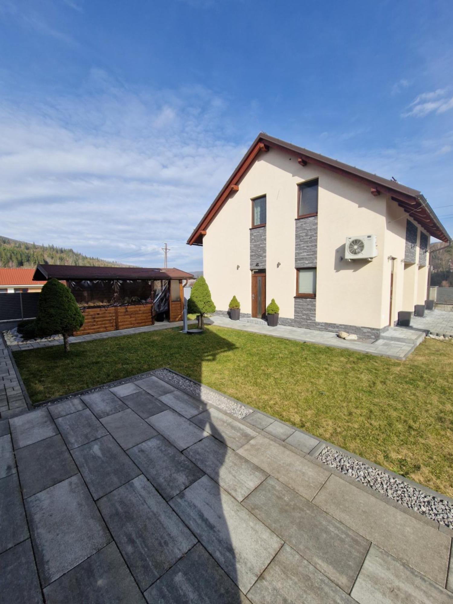 Apartman Art Zuberzec Zewnętrze zdjęcie